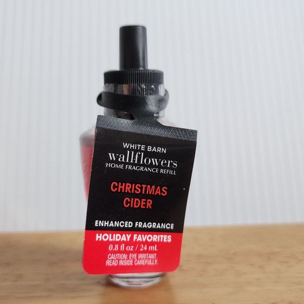 NWT Bath and Body Works, Single Wallflower Refill, Christmas Cider